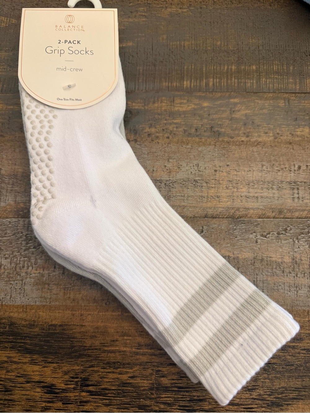 Balance Collection Women’s Grey/White Mid-Crew Grip Socks  - 2 Pack